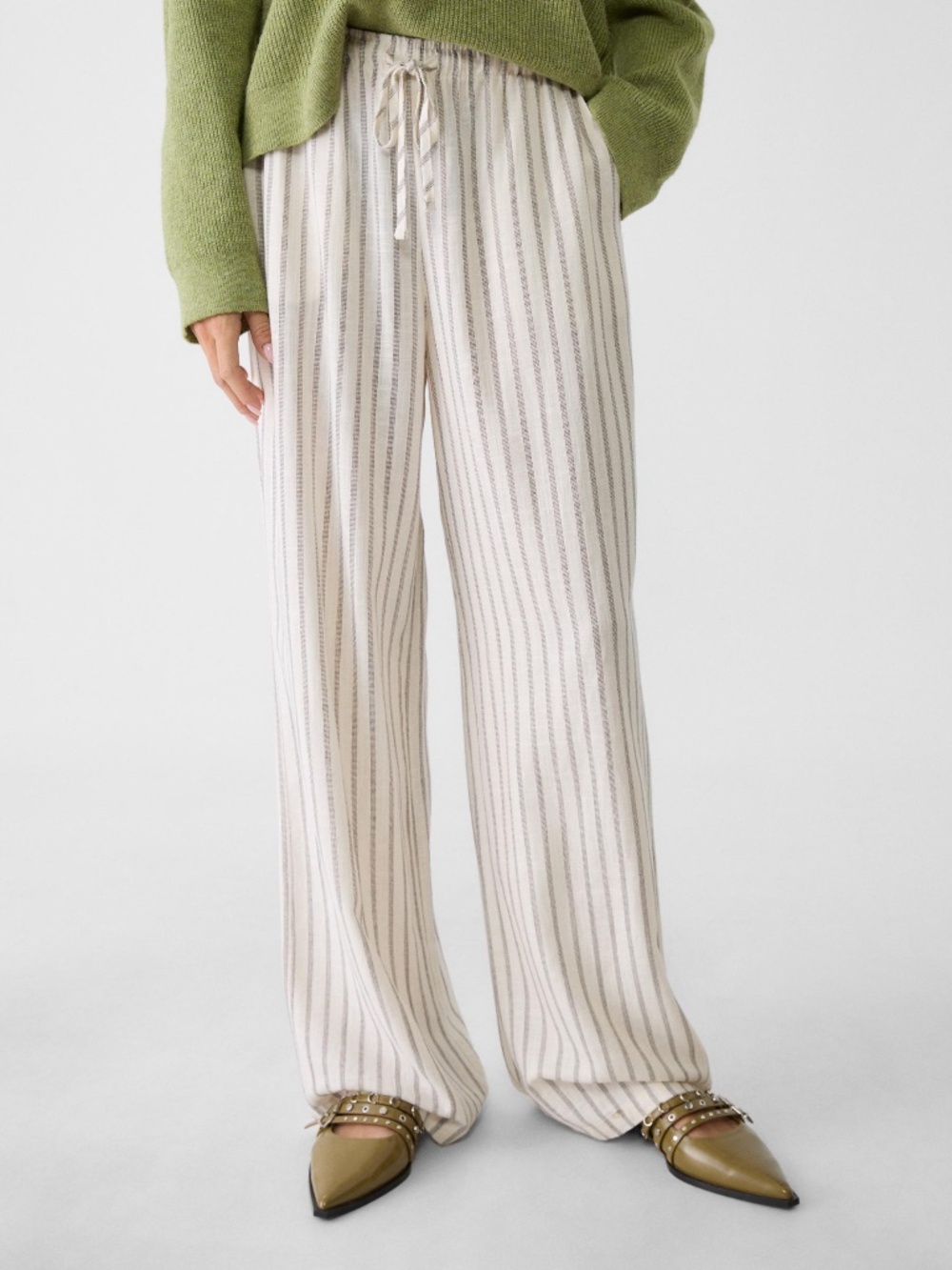 Stradivarius Beige Linen Pants